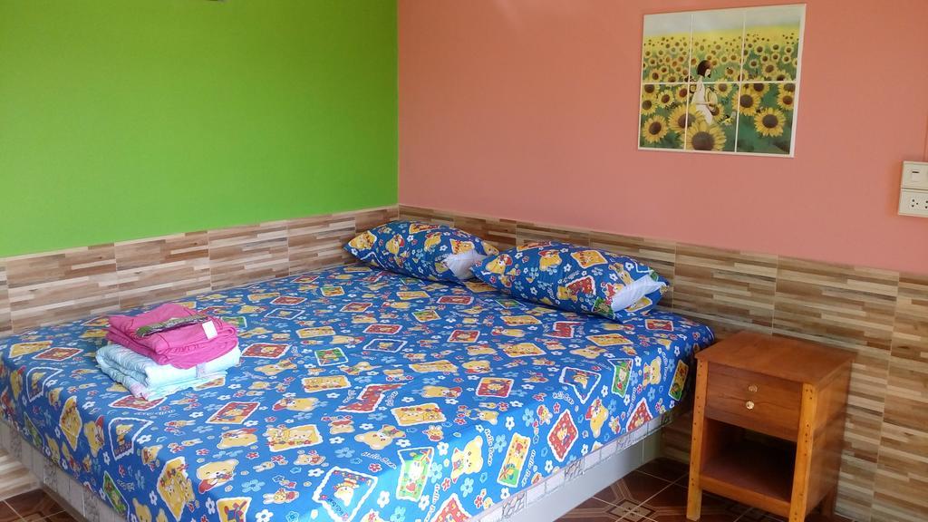 סוקותאי Rueangsrisiri Guesthouse 2 חדר תמונה